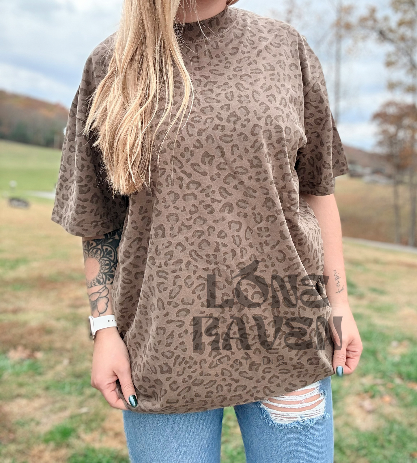 Slight oversize leopard tee