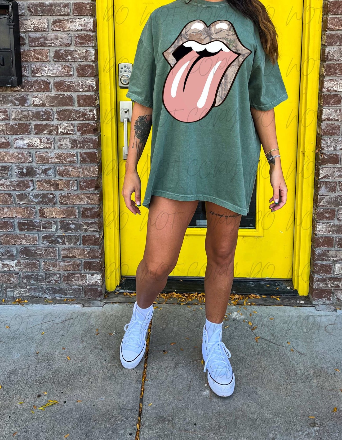Camo tongue